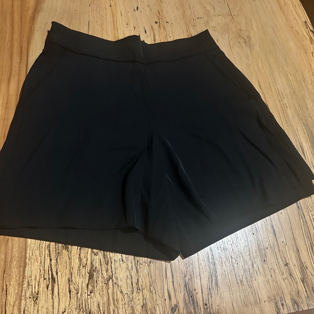 Cute pull on black shorts